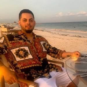 Meet your Posher, Marlon